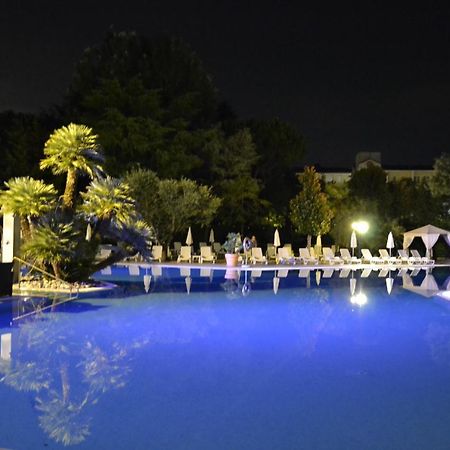 Hotel Internazionale Terme Abano Terme Exteriör bild