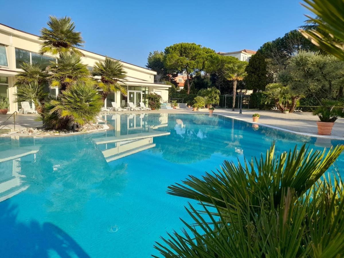 Hotel Internazionale Terme Abano Terme Exteriör bild