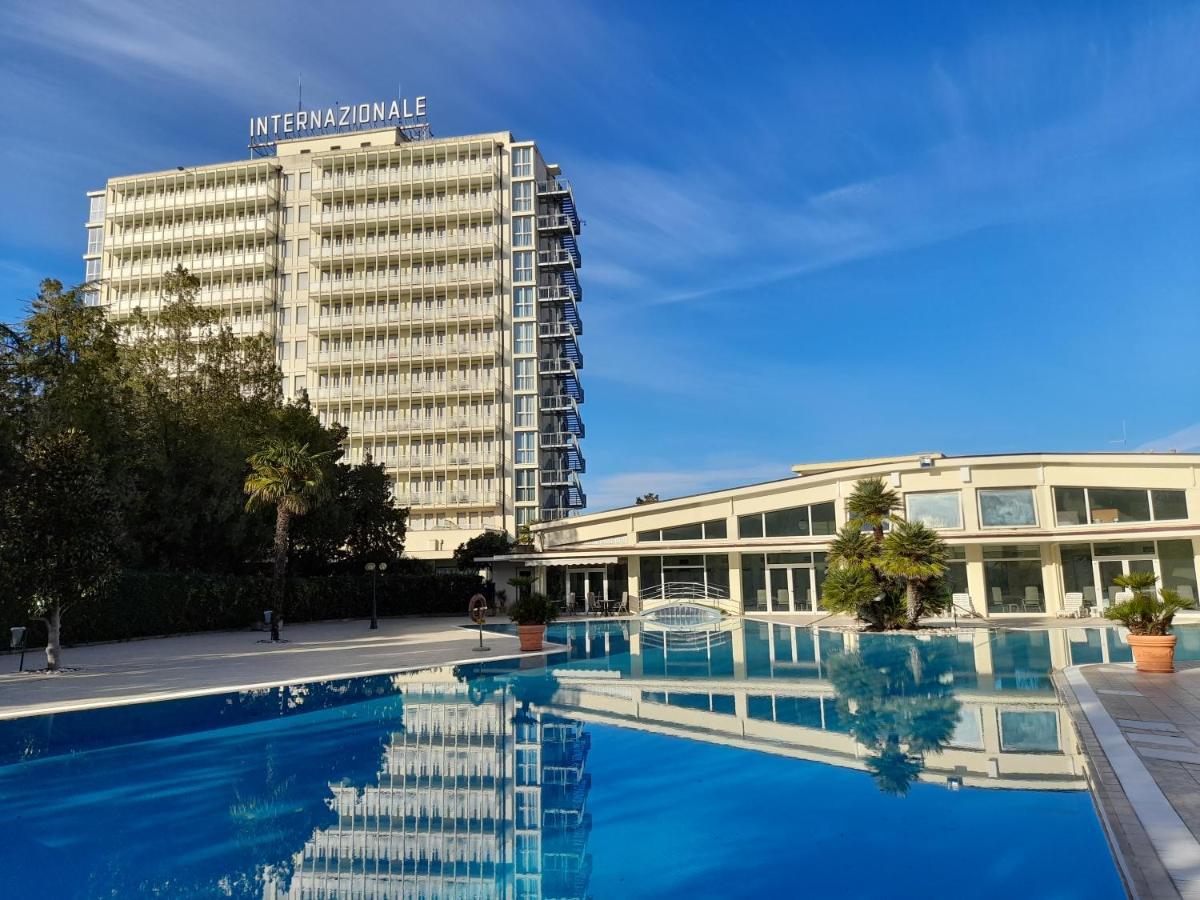 Hotel Internazionale Terme Abano Terme Exteriör bild