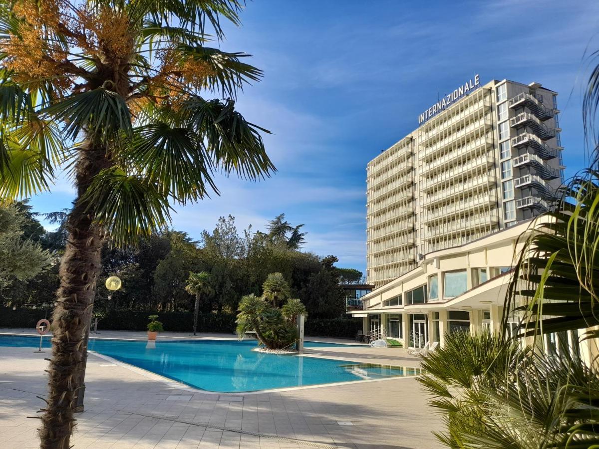 Hotel Internazionale Terme Abano Terme Exteriör bild