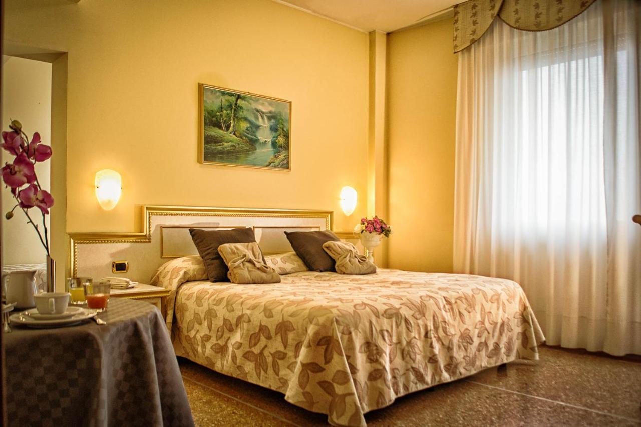 Hotel Internazionale Terme Abano Terme Exteriör bild