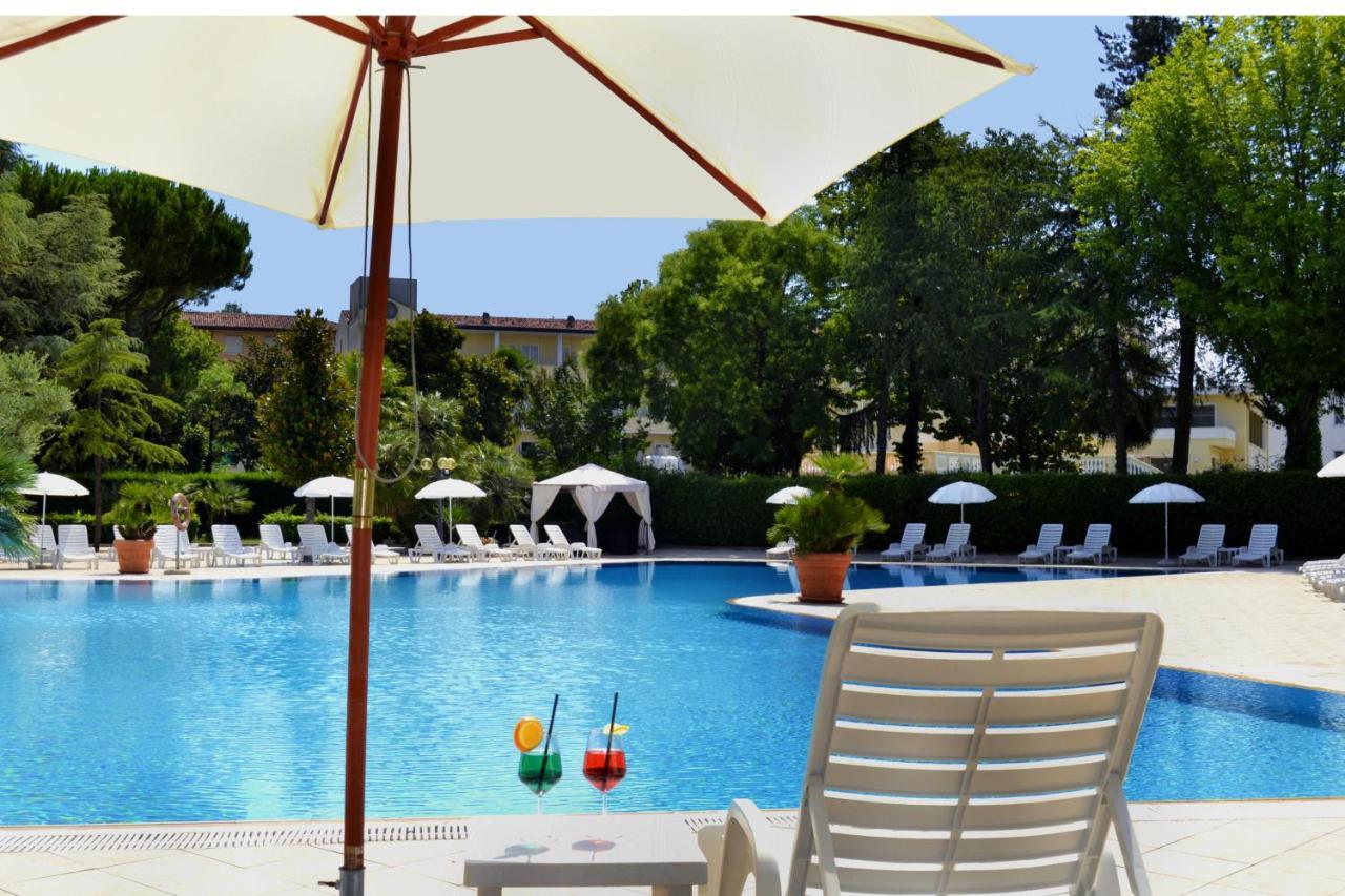 Hotel Internazionale Terme Abano Terme Exteriör bild