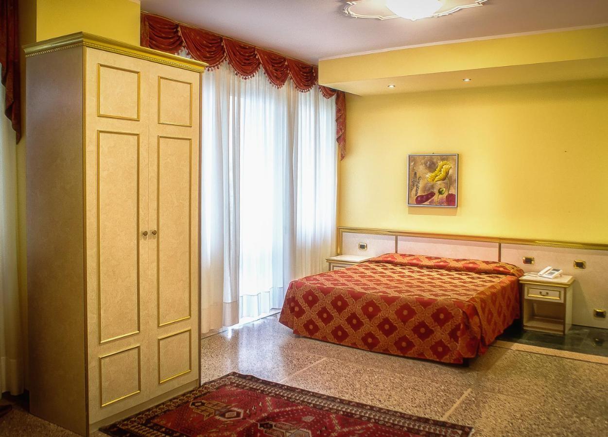 Hotel Internazionale Terme Abano Terme Exteriör bild