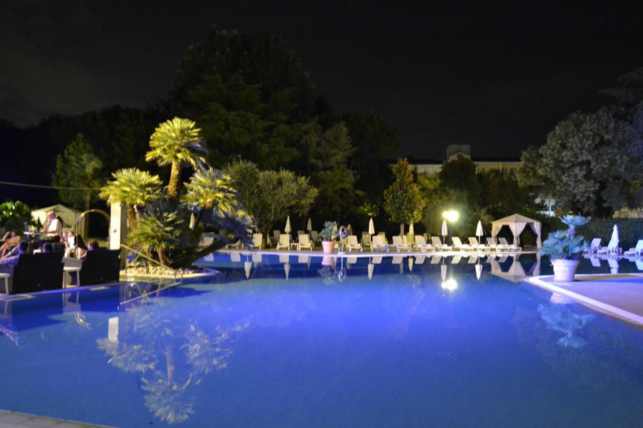 Hotel Internazionale Terme Abano Terme Exteriör bild
